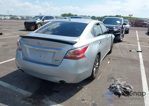 2015 Nissan Altima 2.5 S z USA, uszkodzony, nr VIN 1N4AL3AP7FC422031